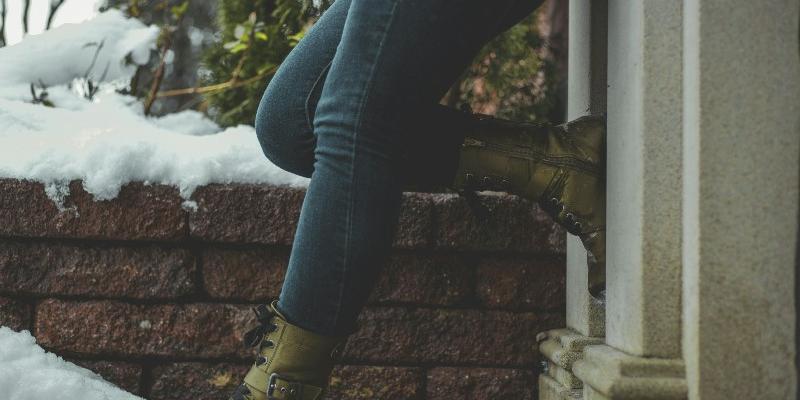 Choisir Entre BTS Maroquinerie et BTS Production Métiers de la Mode Chaussure et Maroquinerie Choisir Entre BTS Maroquinerie et BTS Production Métiers de la Mode Chaussure et Maroquinerie