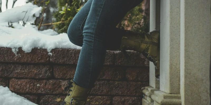 Choisir Entre BTS Maroquinerie et BTS Production Métiers de la Mode Chaussure et Maroquinerie